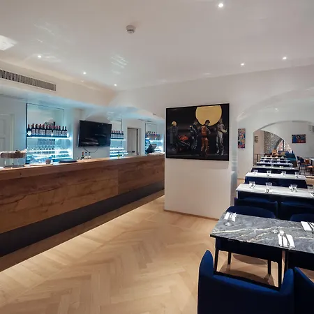 Galleria Vik - Townhouse Galleria - Small Luxury Of The World Szálloda