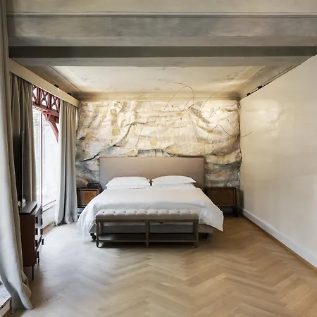 Отель Galleria Vik - Townhouse Galleria - Small Luxury Of The World Милан